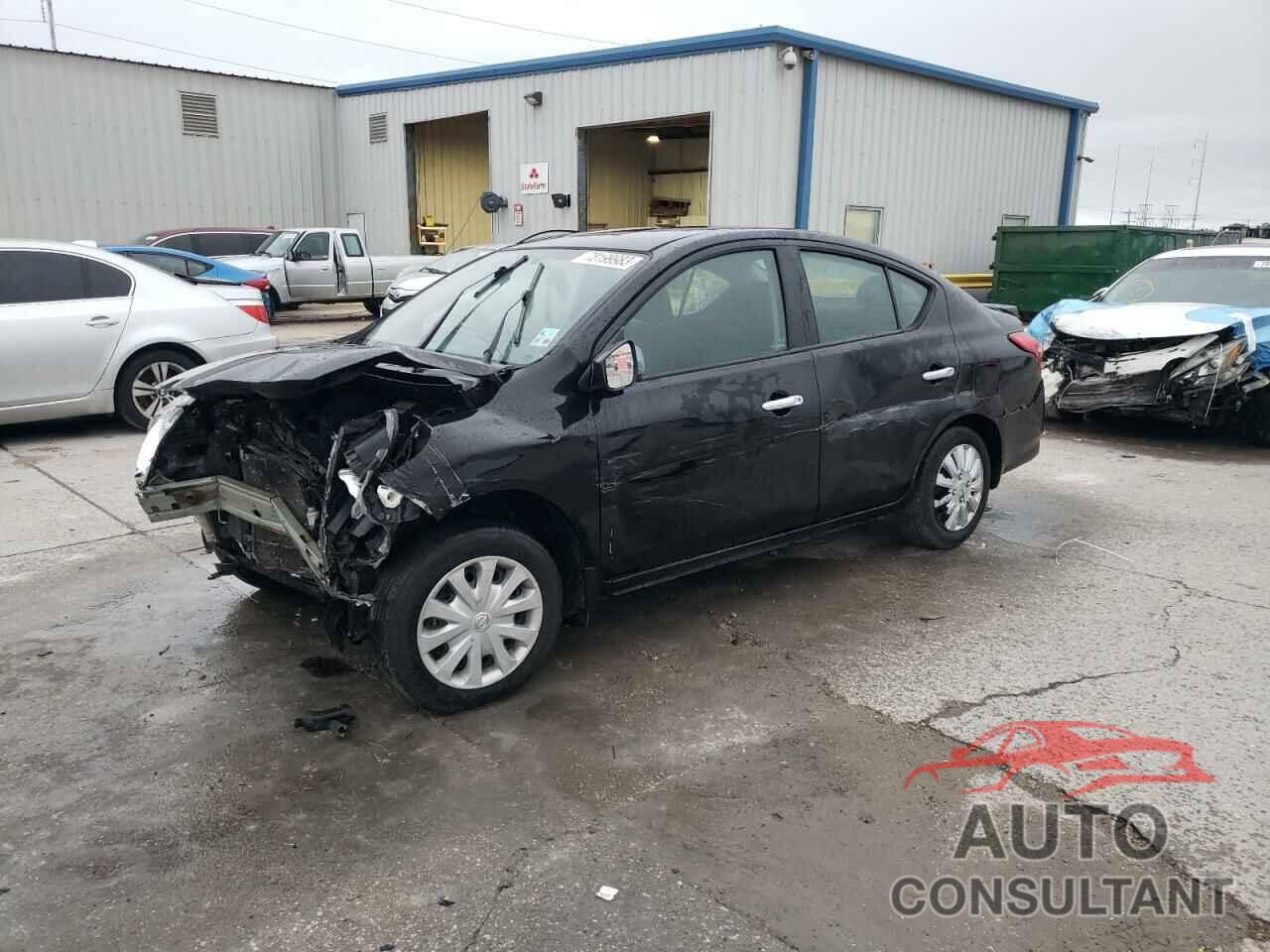 NISSAN VERSA 2017 - 3N1CN7APXHL884369