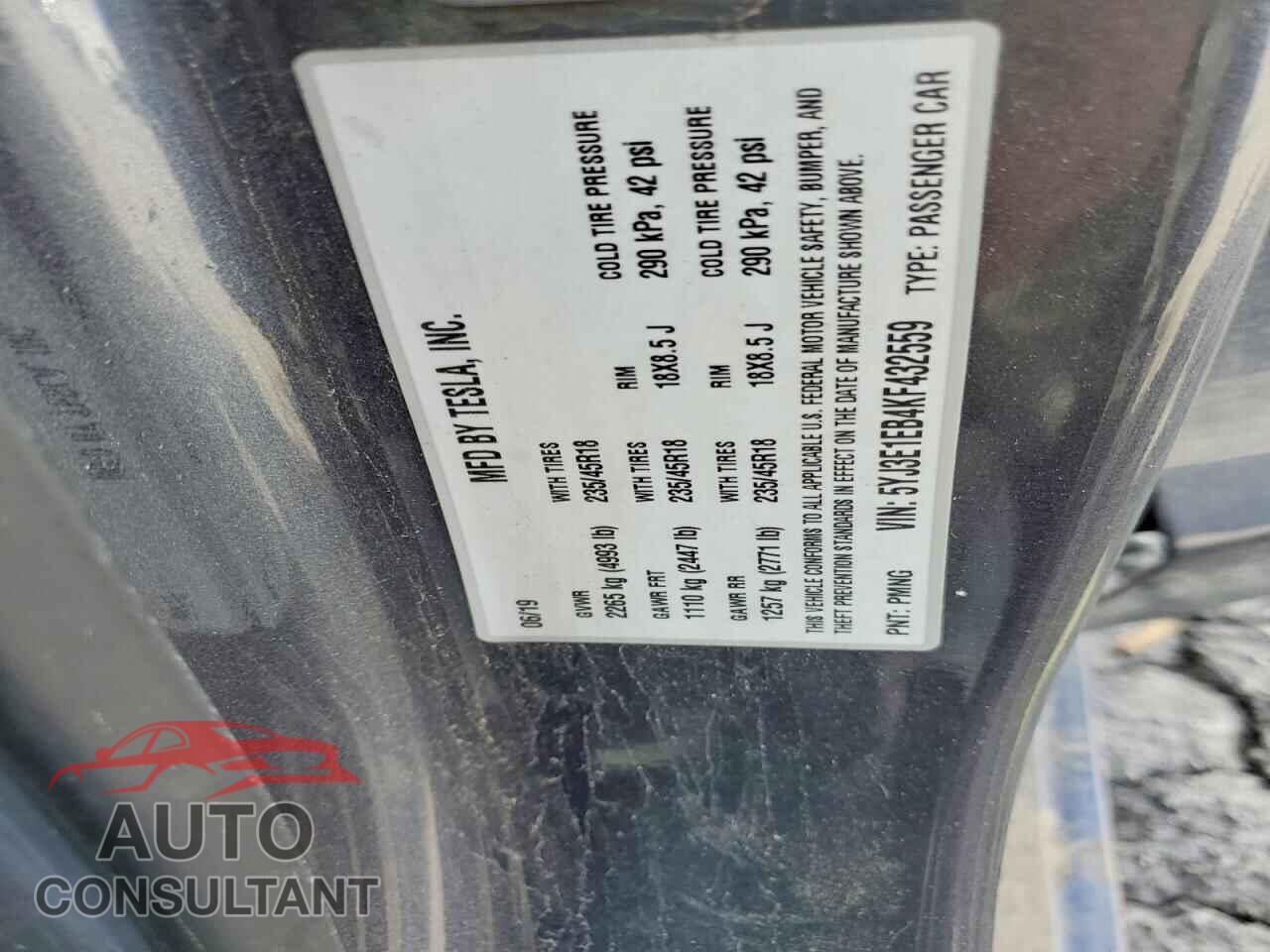 TESLA MODEL 3 2019 - 5YJ3E1EB4KF432559