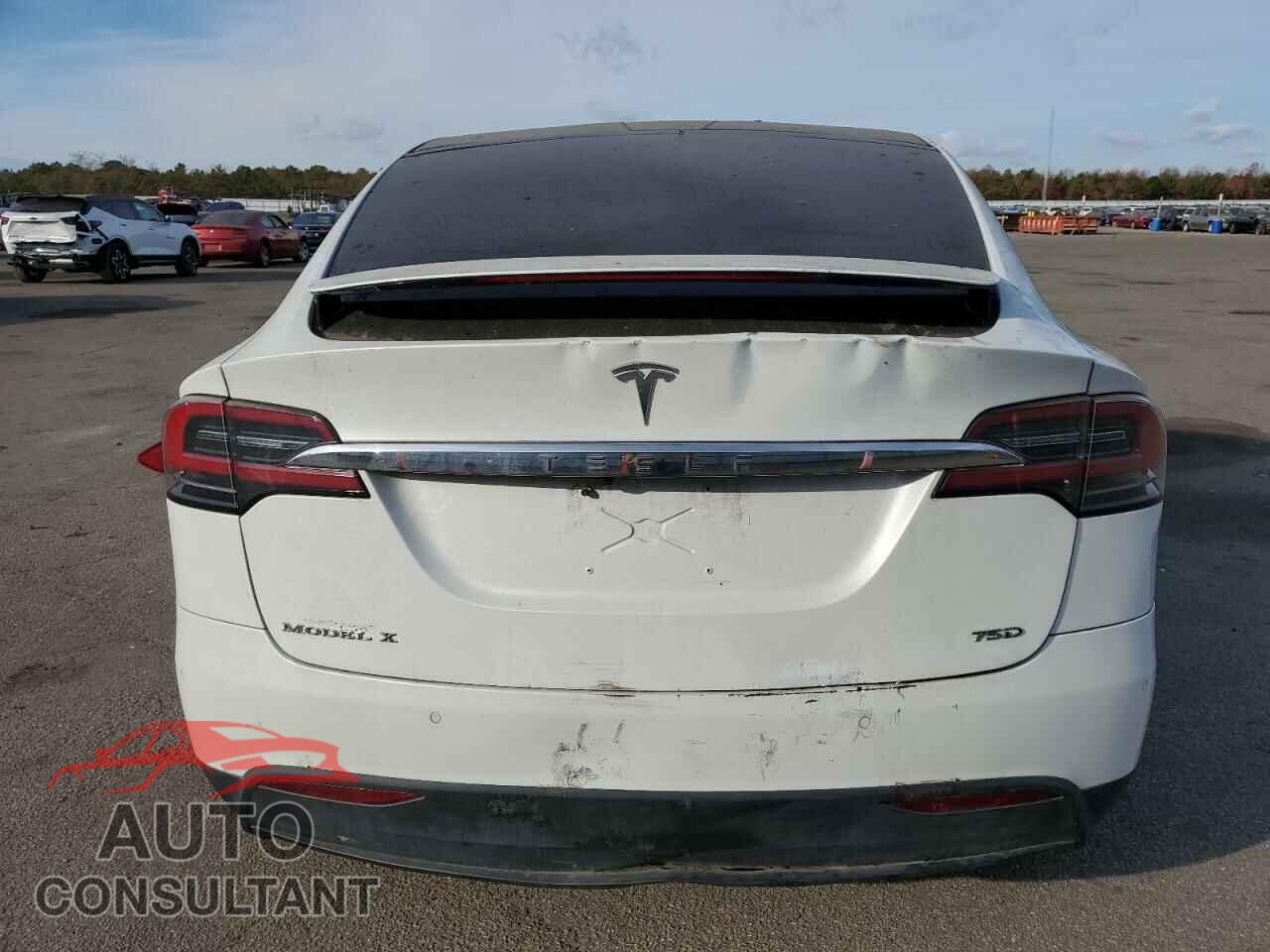 TESLA MODEL X 2016 - 5YJXCBE27GF018468