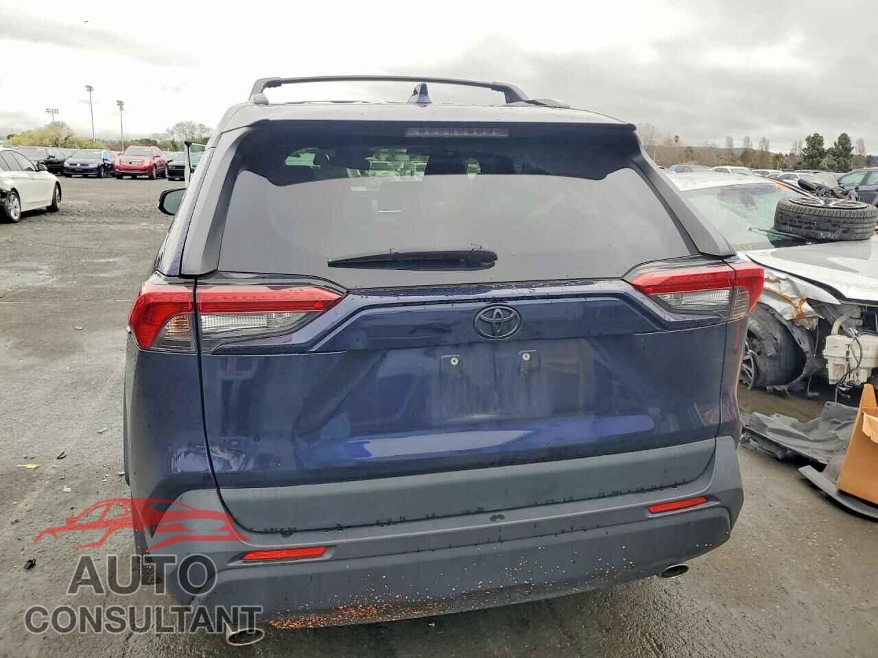 TOYOTA RAV4 2019 - JTMP1RFV2KD043155
