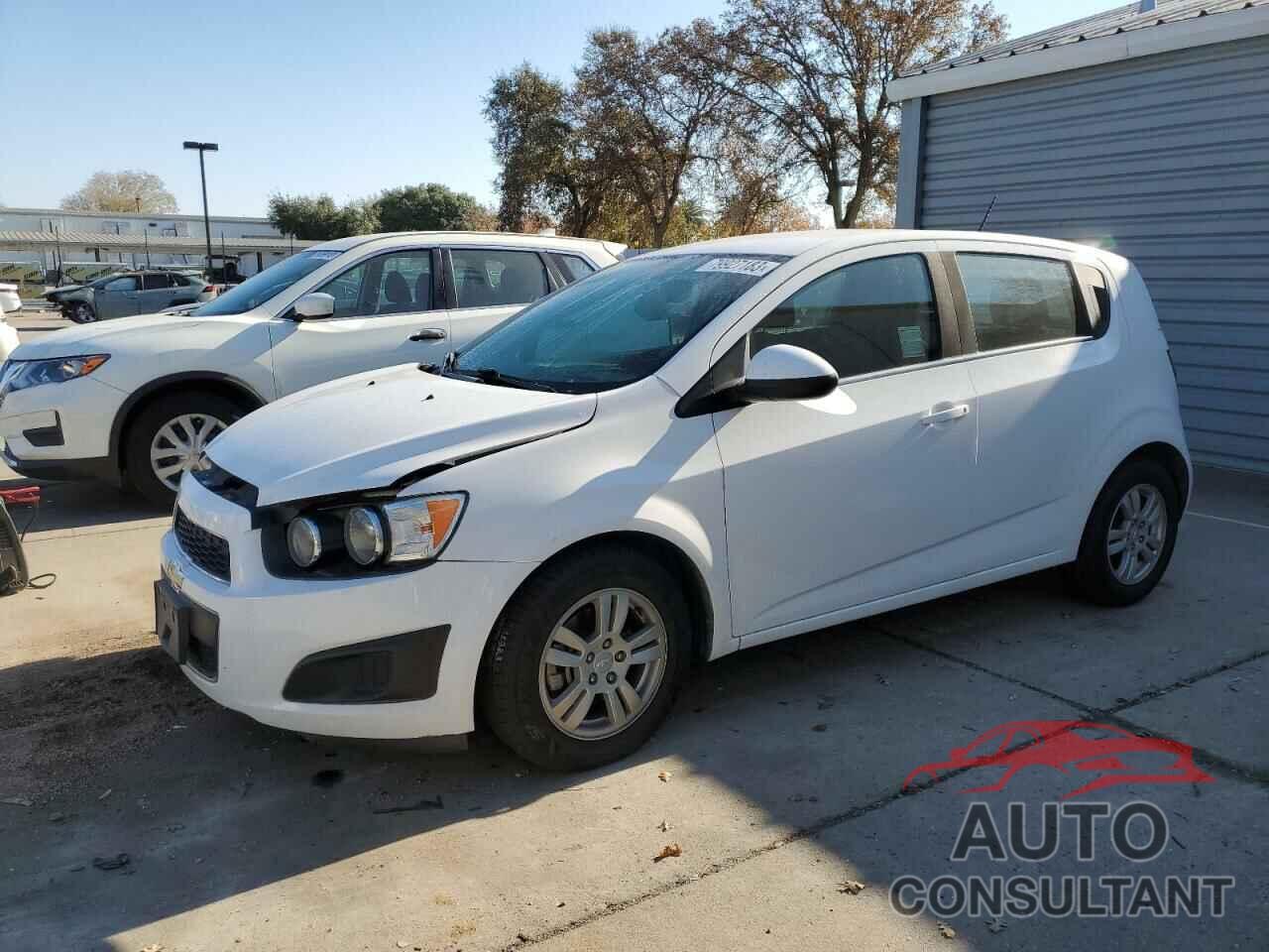 CHEVROLET SONIC 2015 - 1G1JC6SH3F4166508