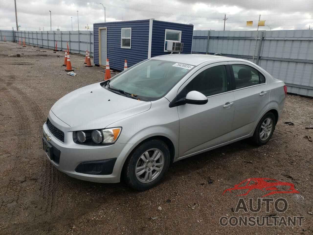 CHEVROLET SONIC 2016 - 1G1JC5SH7G4142451