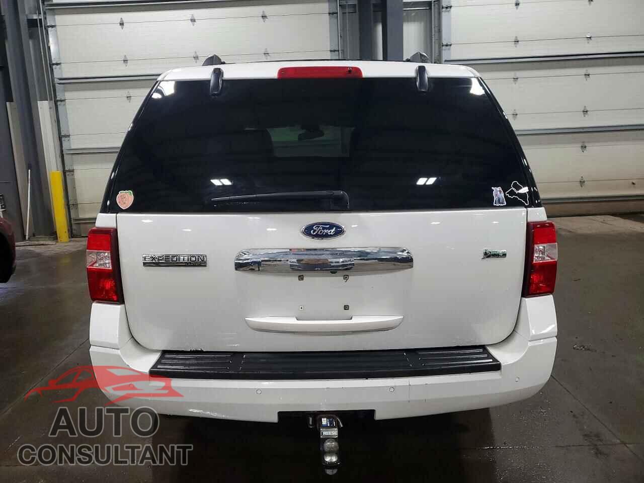 FORD EXPEDITION 2011 - 1FMJU2A58BEF04098