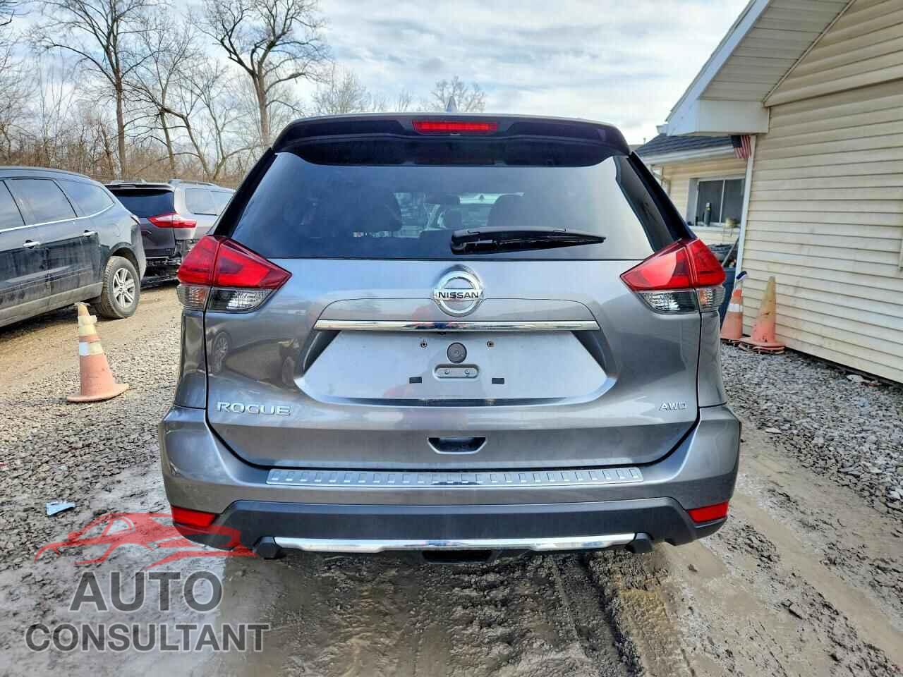 NISSAN ROGUE 2017 - KNMAT2MV2HP564541
