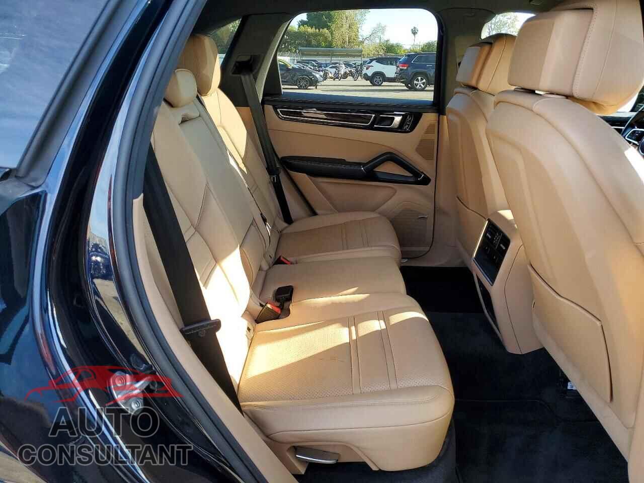 PORSCHE CAYENNE 2021 - WP1AA2AY2MDA04064