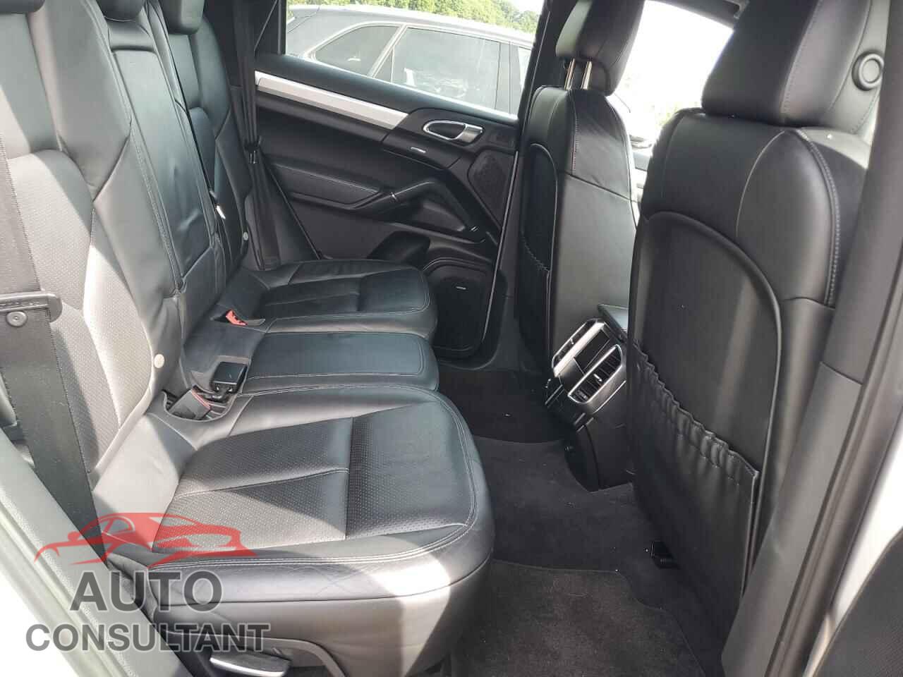 PORSCHE CAYENNE 2013 - WP1AB2A25DLA81381