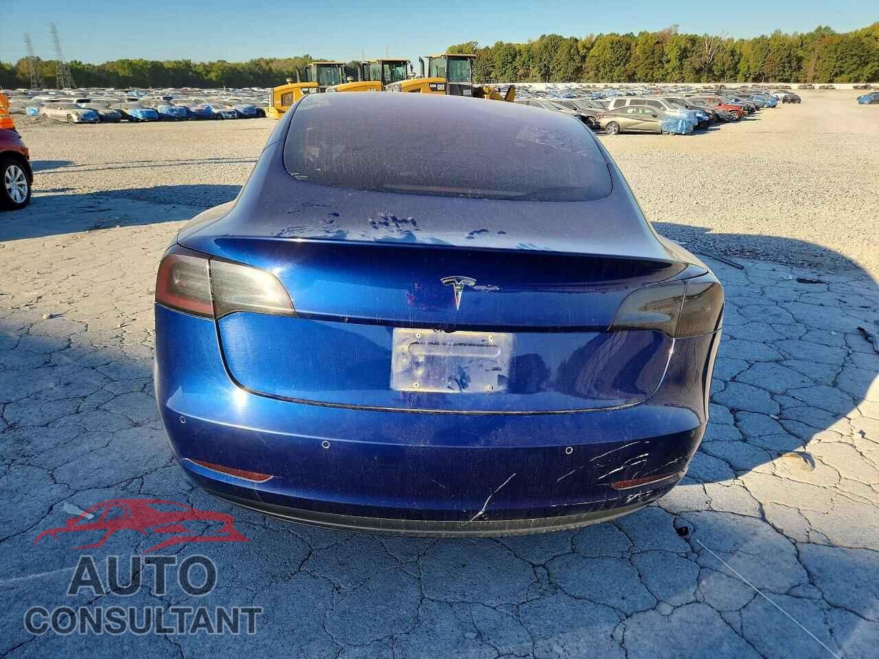 TESLA MODEL 3 2018 - 5YJ3E1EA8JF038424