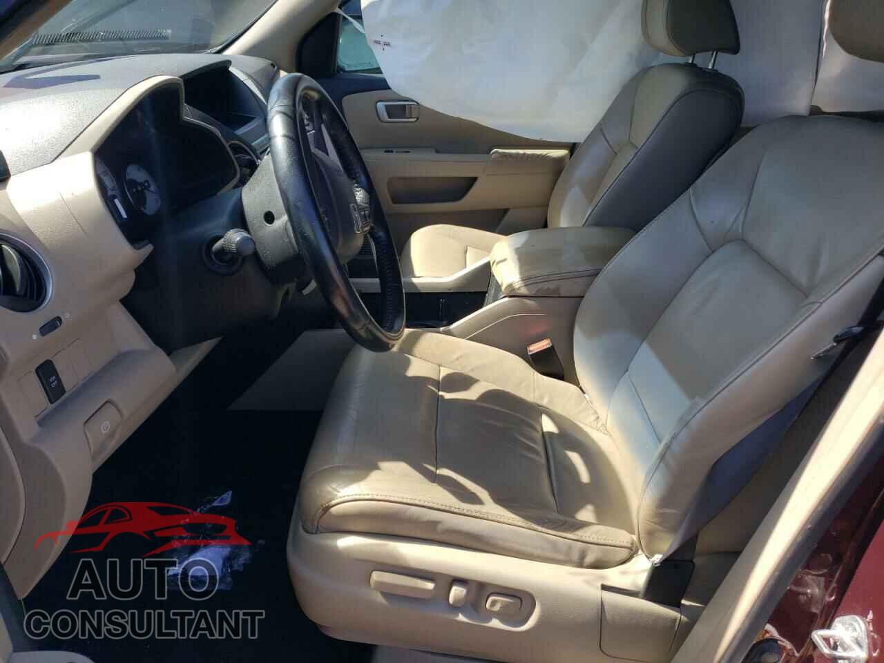 HONDA PILOT 2011 - 5FNYF4H52BB078583