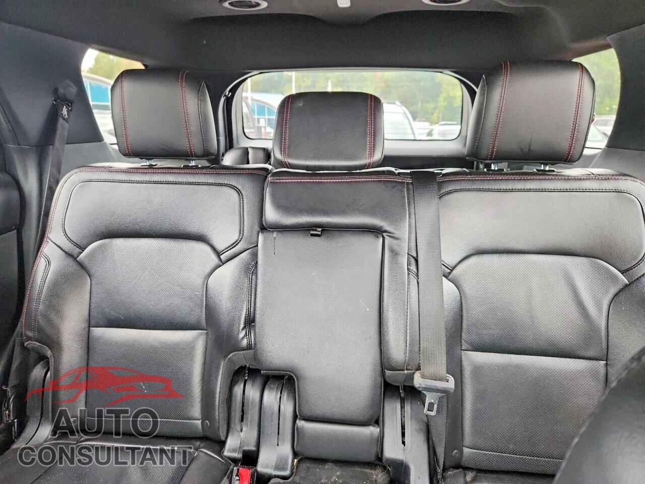 FORD EXPLORER 2018 - 1FM5K8GT4JGB37171