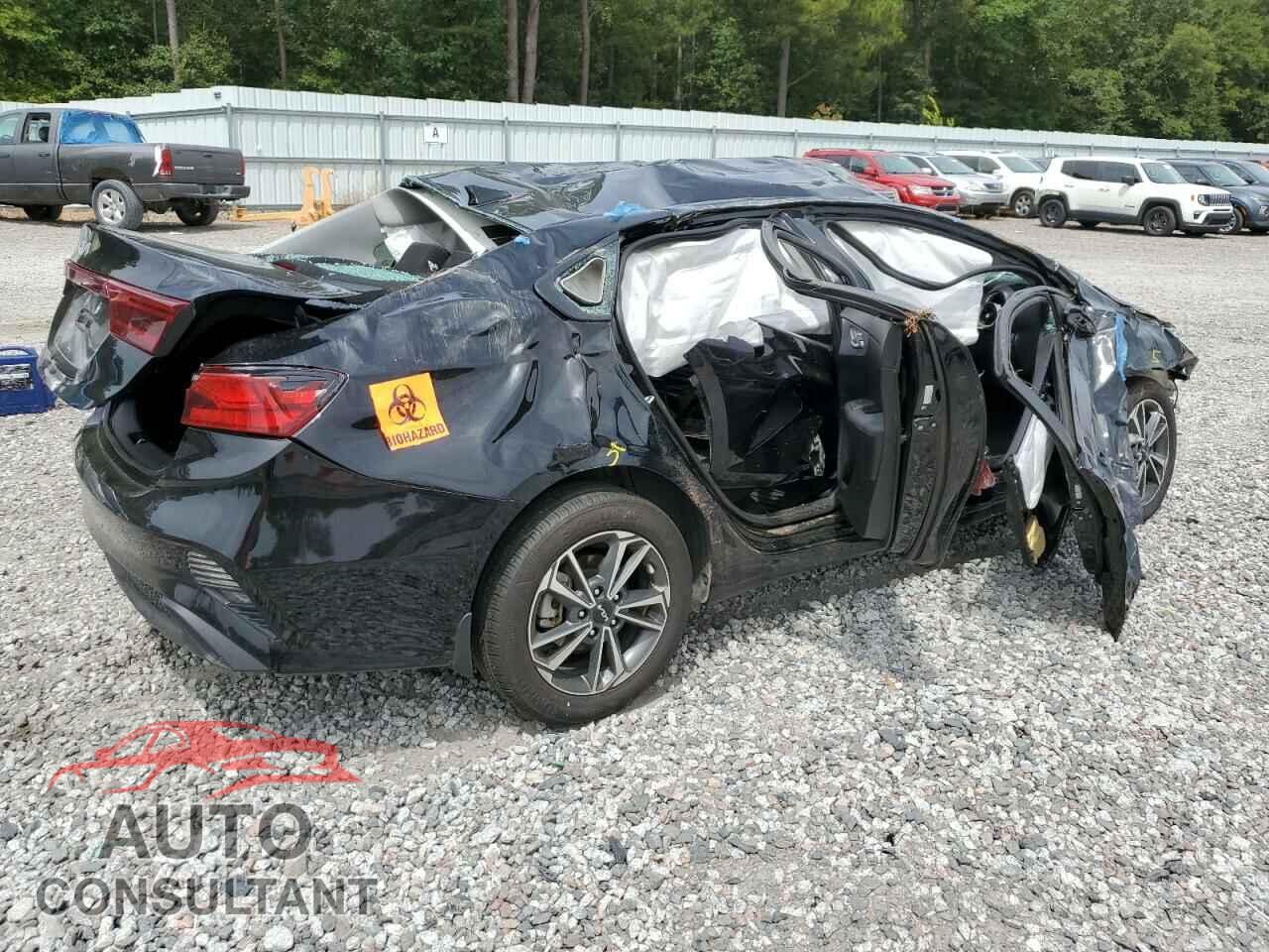 KIA FORTE 2023 - 3KPF24AD0PE689018
