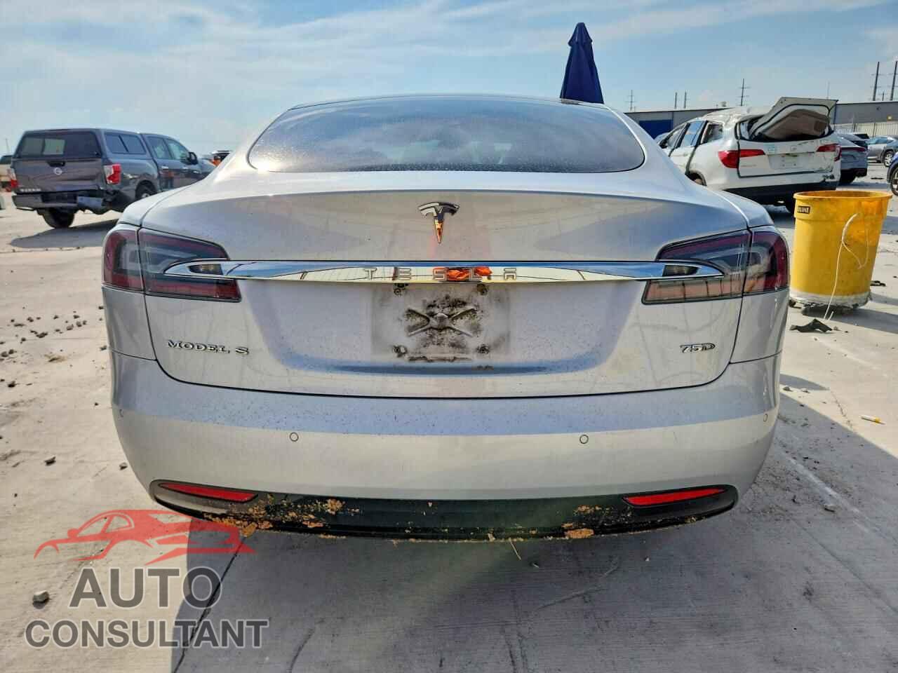 TESLA MODEL S 2018 - 5YJSA1E28JF260784