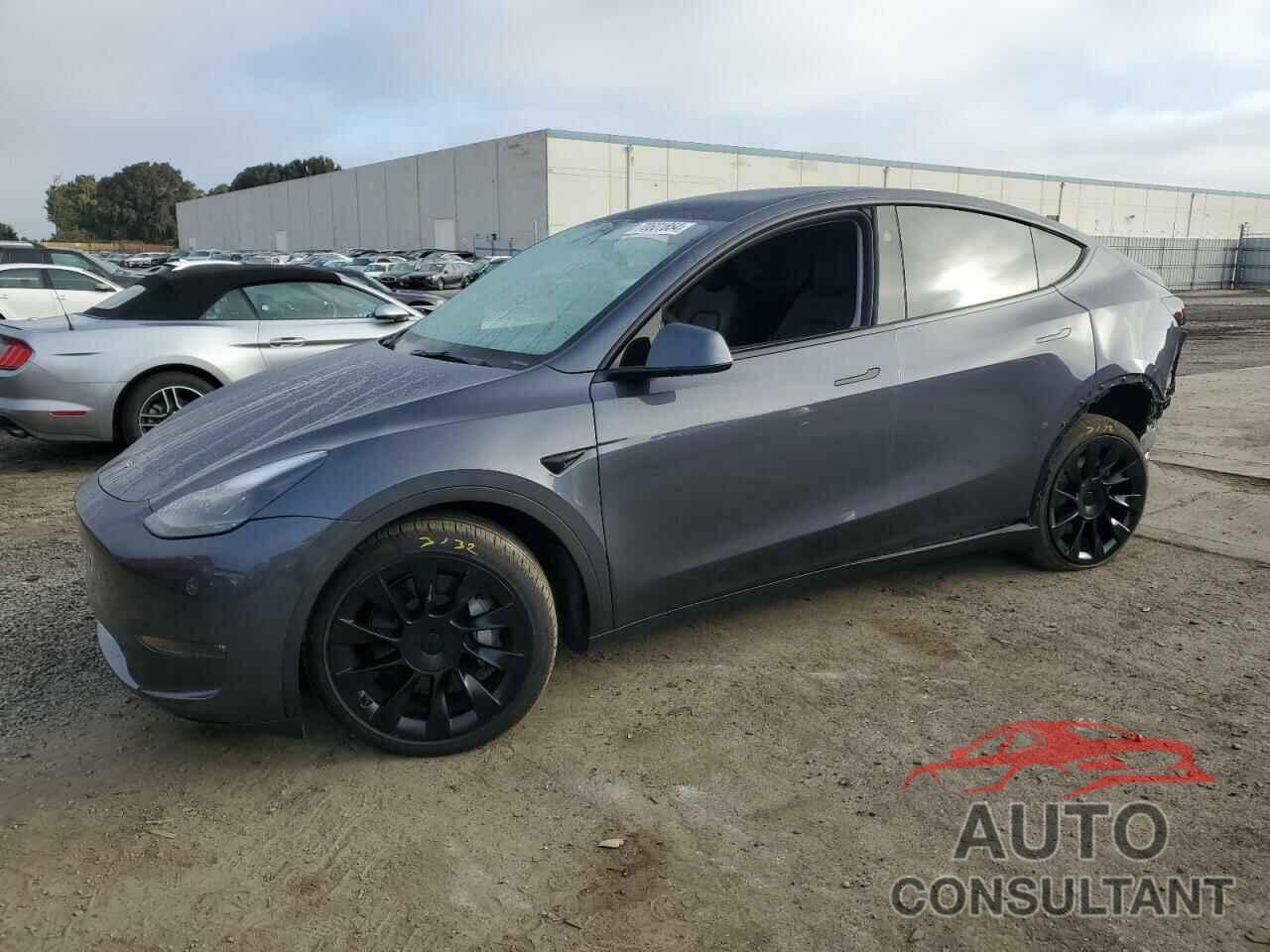 TESLA MODEL Y 2023 - 7SAYGDEE3PF832005