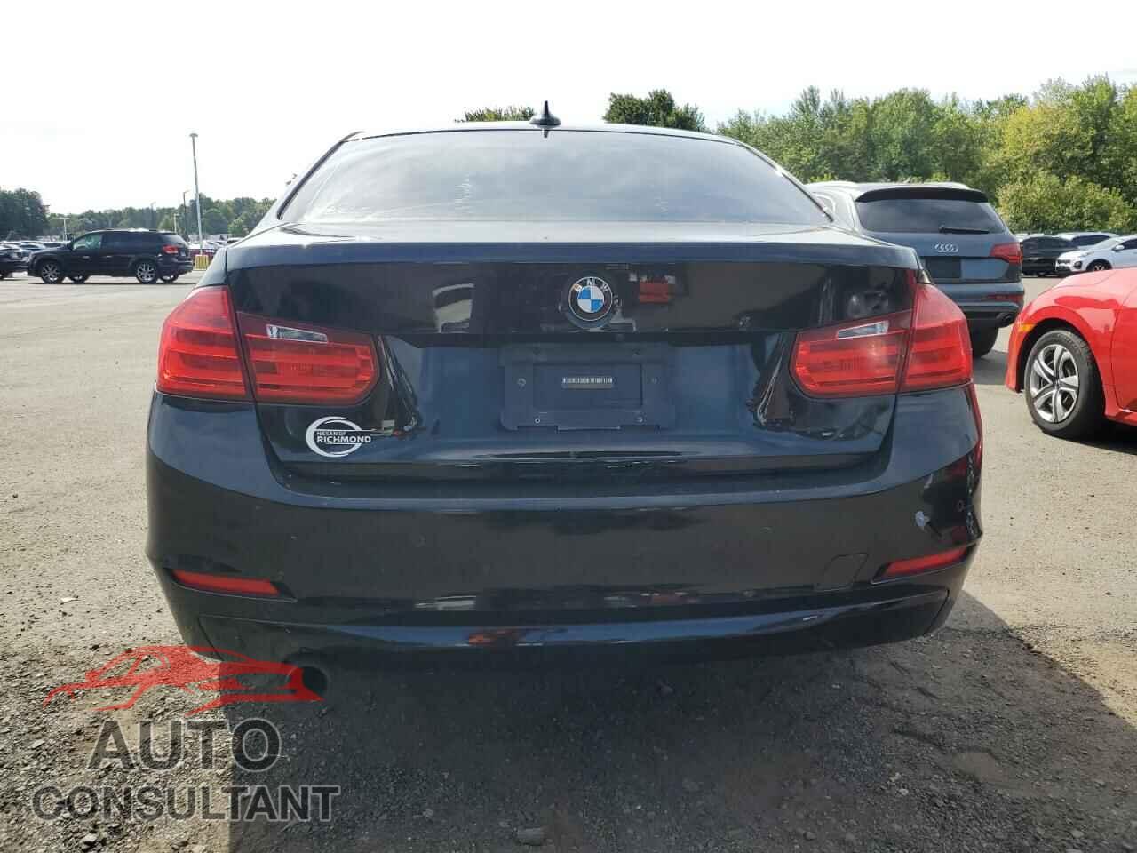 BMW 3 SERIES 2015 - WBA3C3G50FNT52785