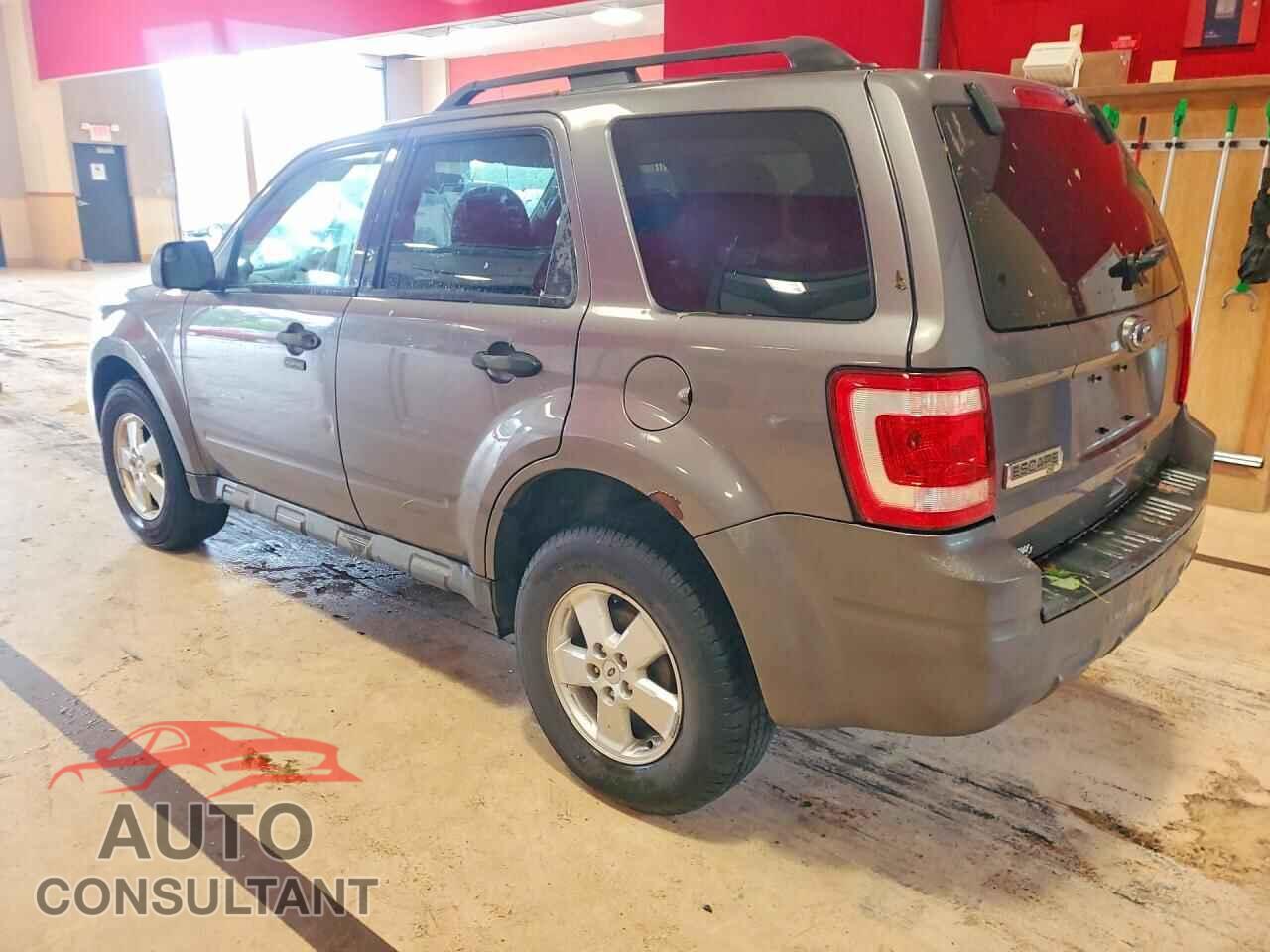 FORD ESCAPE 2010 - 1FMCU9D77AKC84080