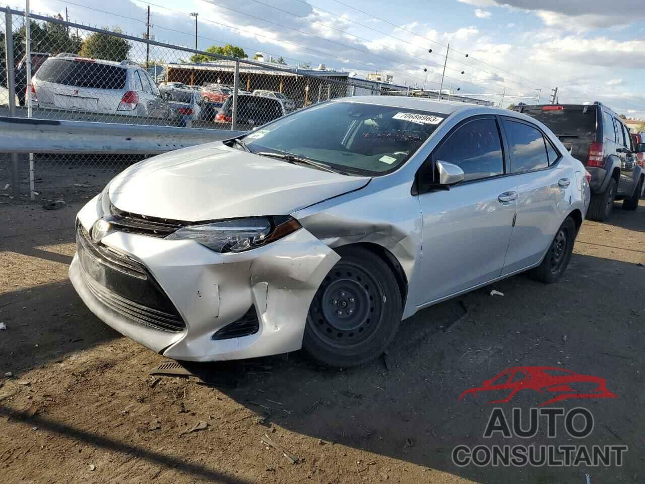 TOYOTA COROLLA 2018 - 2T1BURHE4JC988294
