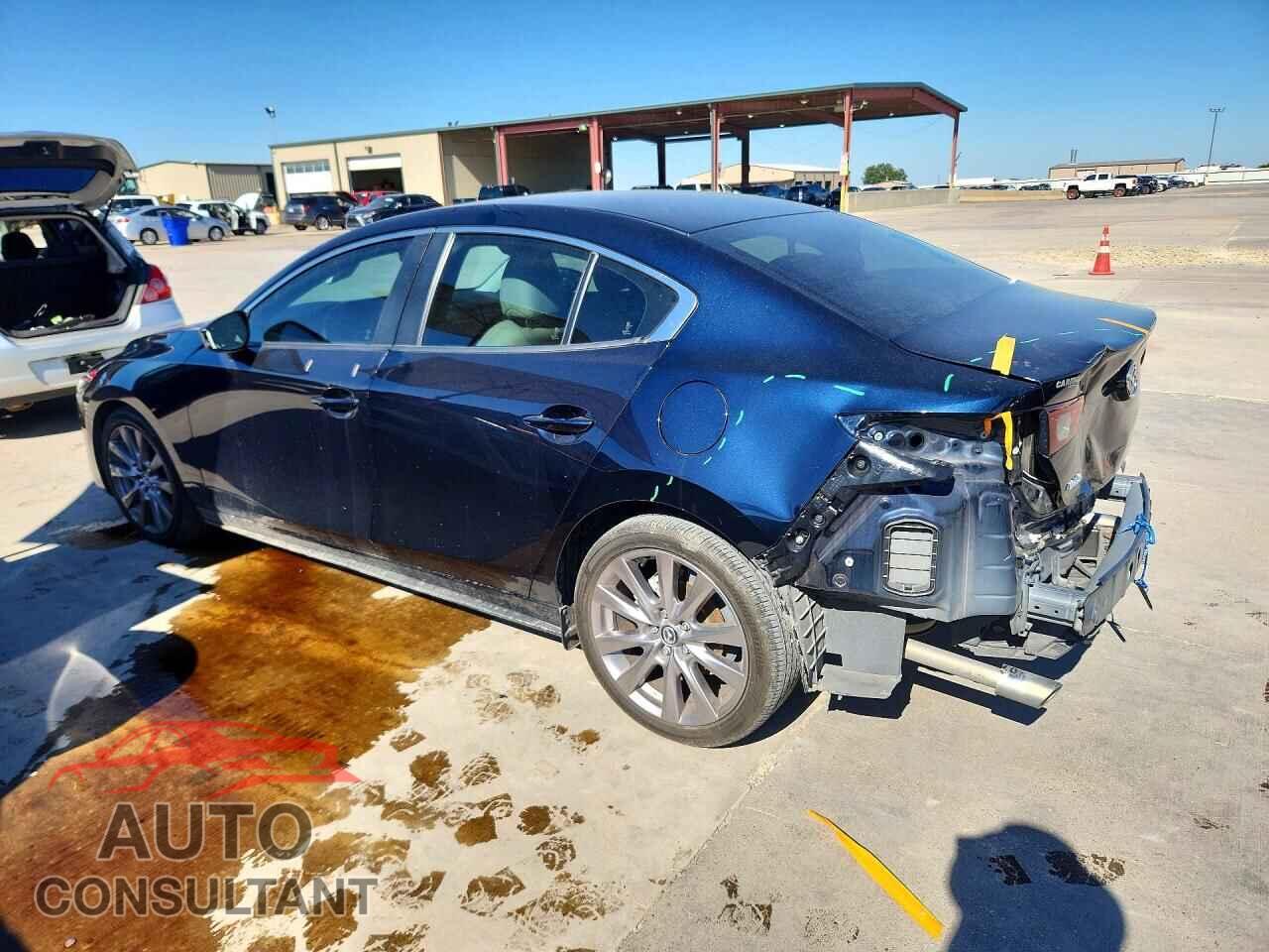 MAZDA 3 2021 - JM1BPACL0M1313744