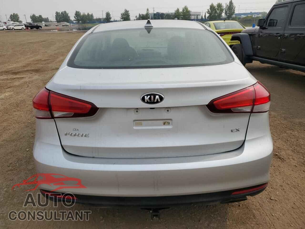 KIA FORTE 2018 - 3KPFL4A8XJE251761