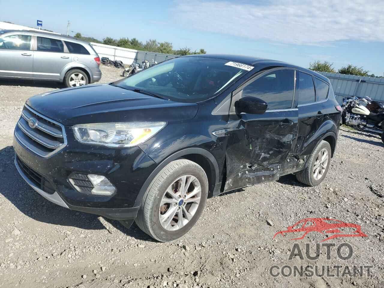 FORD ESCAPE 2017 - 1FMCU0GD8HUE69489