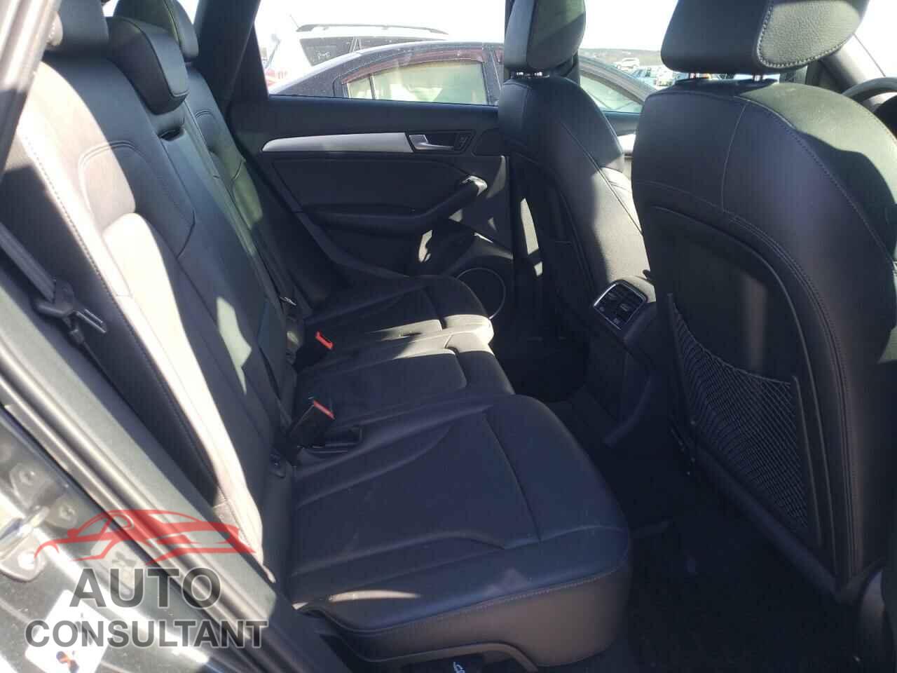 AUDI Q5 2017 - WA1M2AFP1HA045602
