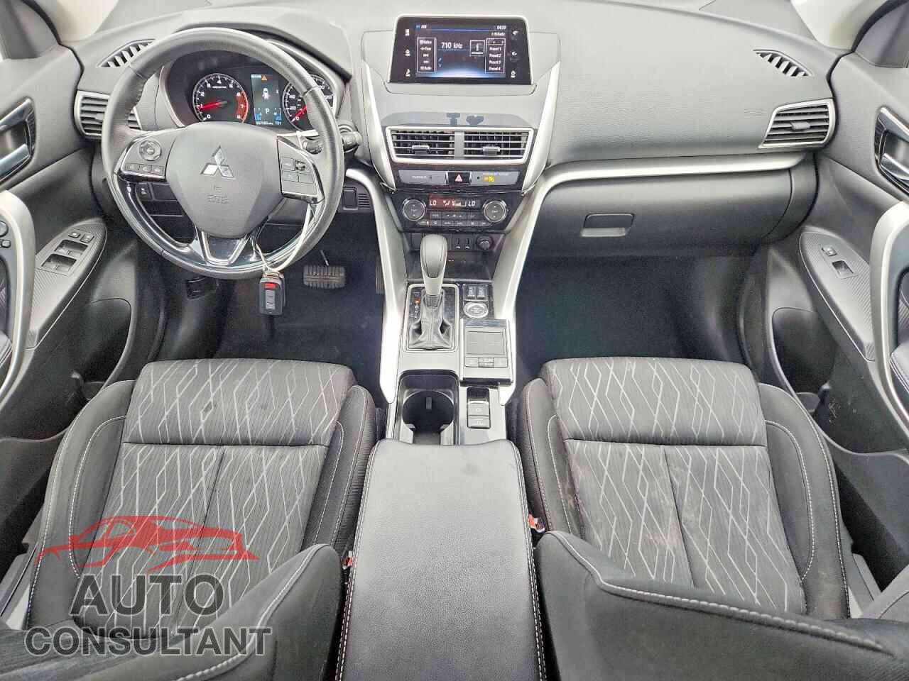 MITSUBISHI ECLIPSE 2018 - JA4AT5AA7JZ065452