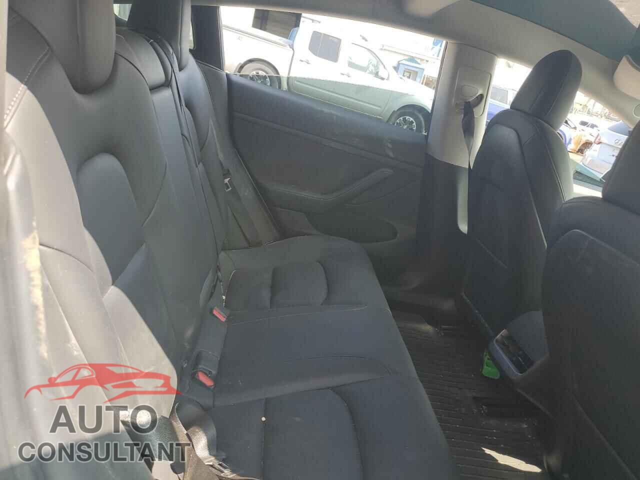 TESLA MODEL 3 2023 - 5YJ3E1EA0PF402604