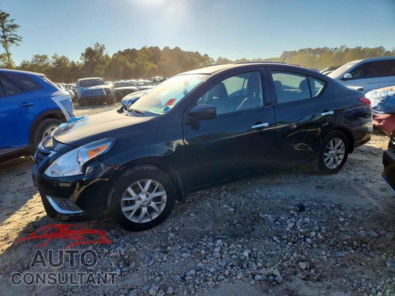 NISSAN VERSA 2017 - 3N1CN7AP3HL853528