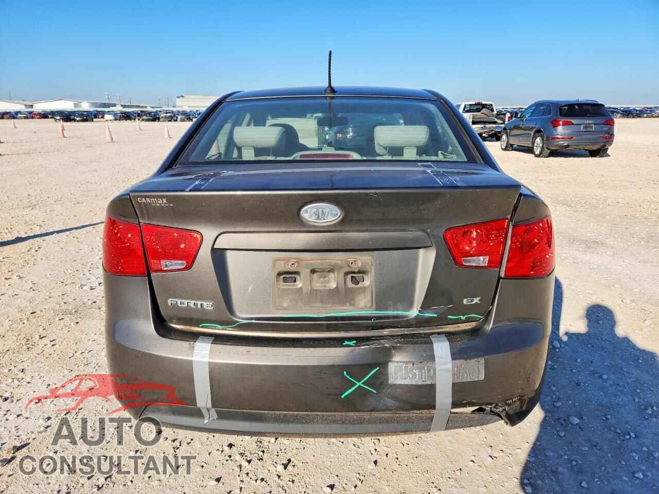 KIA FORTE 2010 - KNAFU4A27A5259642