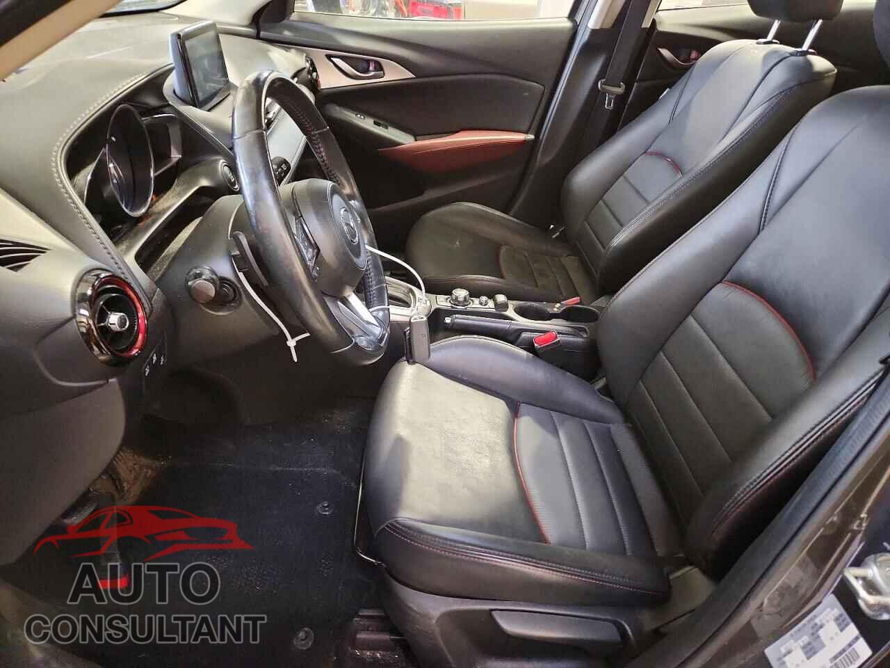 MAZDA CX-3 2018 - JM1DKFC71J0307718