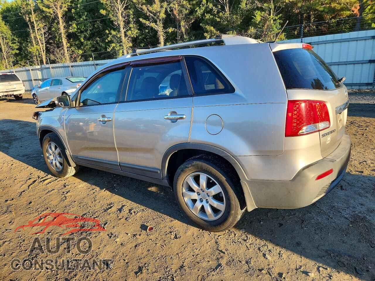 KIA SORENTO 2013 - 5XYKT4A60DG413224