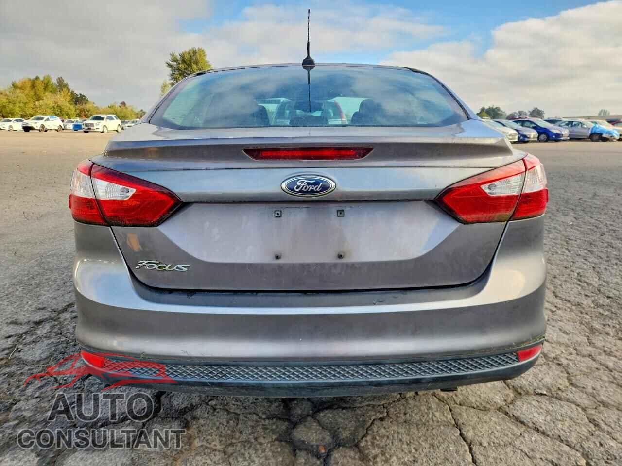 FORD FOCUS 2012 - 1FAHP3E21CL285326