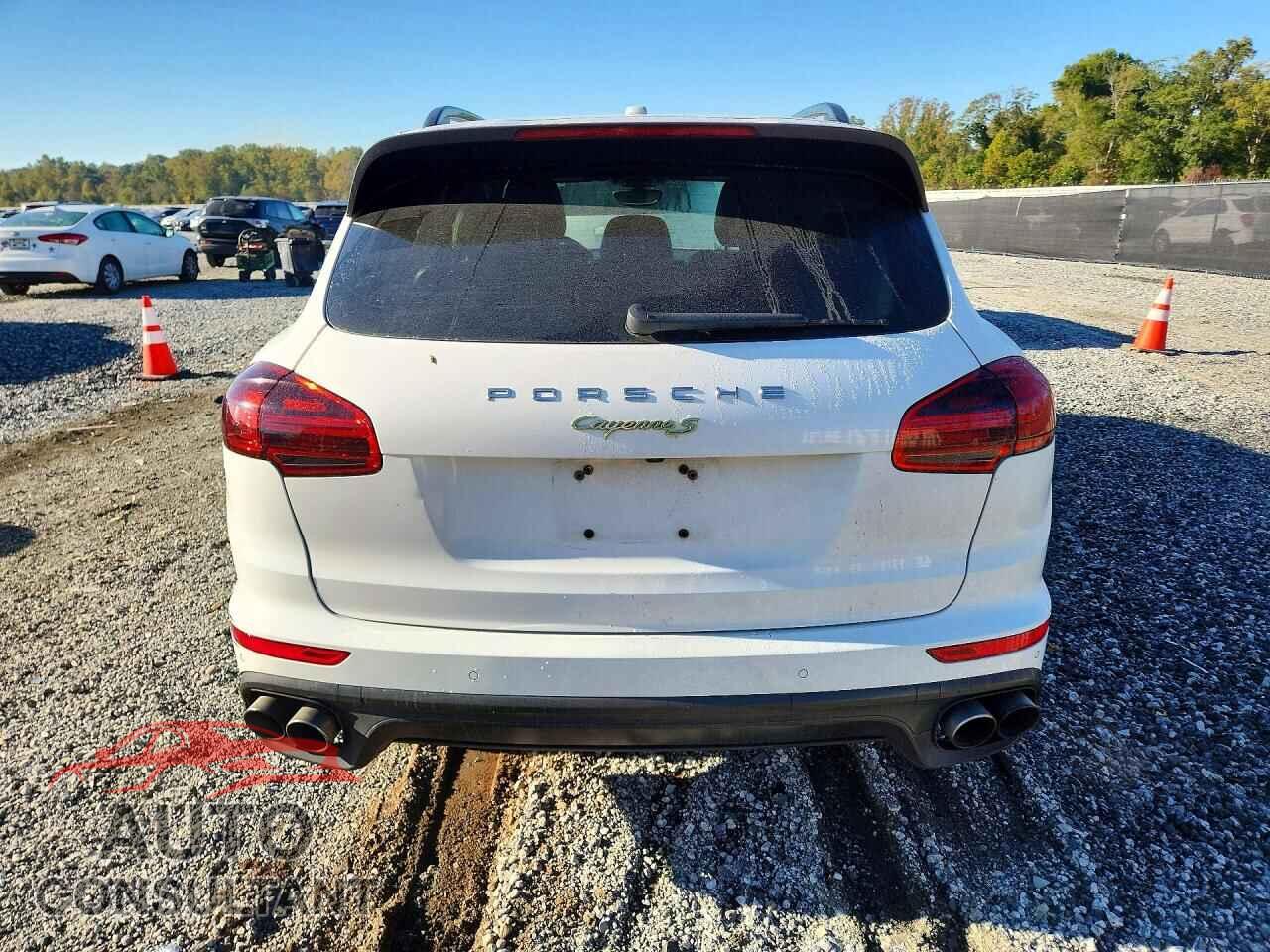 PORSCHE CAYENNE 2017 - WP1AE2A27HLA75594
