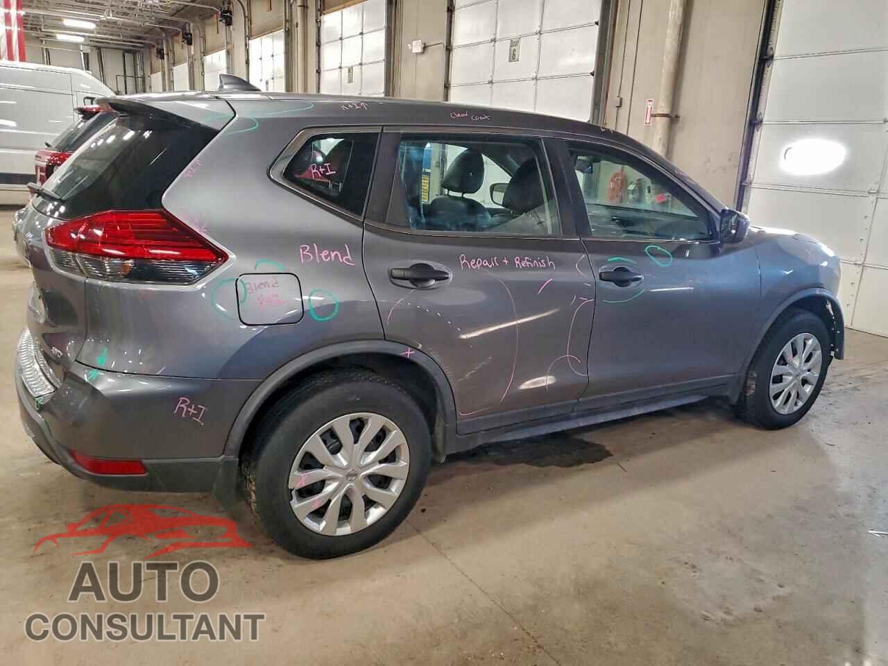 NISSAN ROGUE 2017 - KNMAT2MV5HP597601