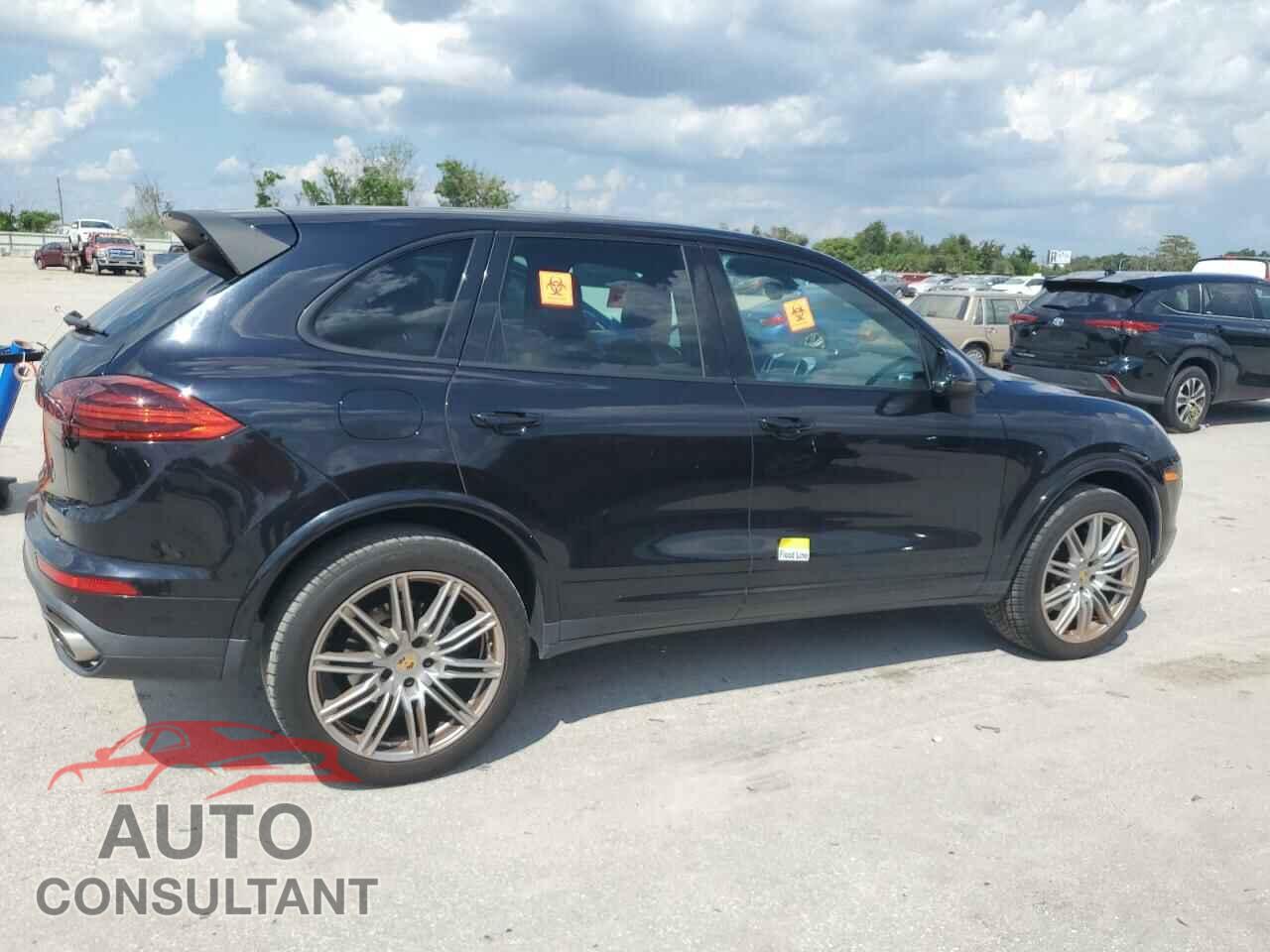 PORSCHE CAYENNE 2018 - WP1AA2A27JKA02023