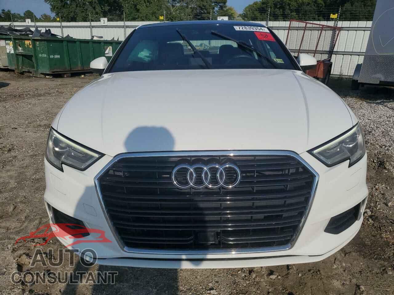 AUDI A3 2018 - WAUAUGFF6J1015852