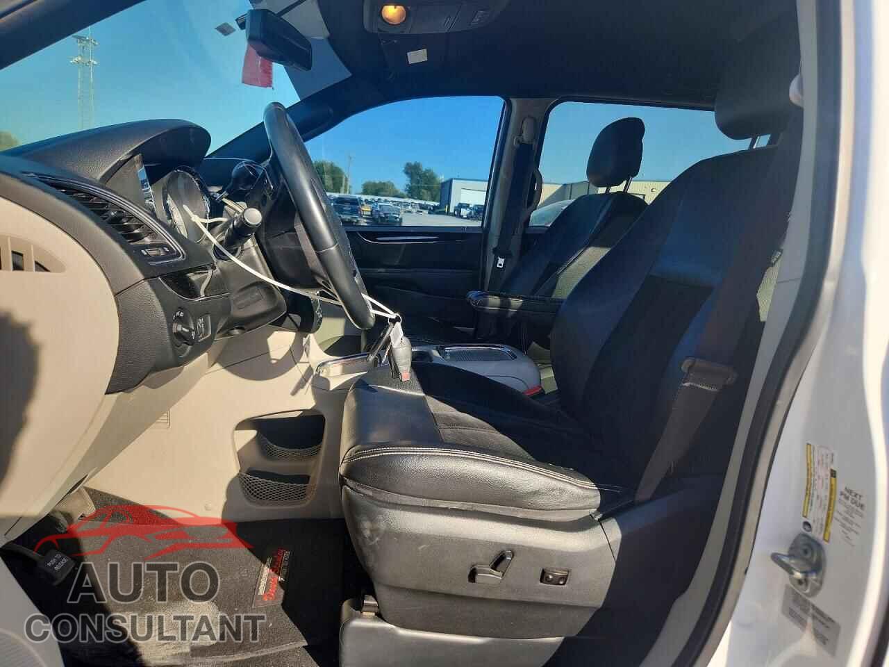 DODGE CARAVAN 2017 - 2C4RDGCG1HR561984