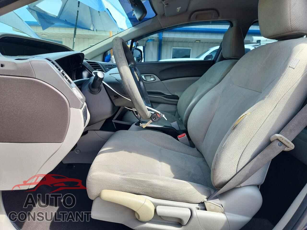 HONDA CIVIC 2012 - 2HGFB2F50CH573601