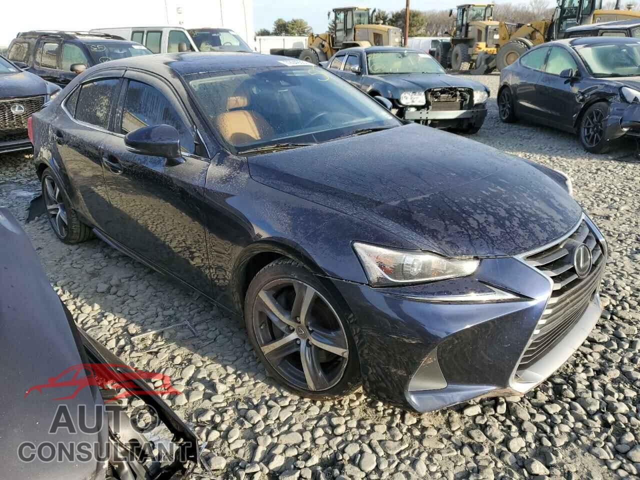 LEXUS IS 2018 - JTHC81D27J5033359
