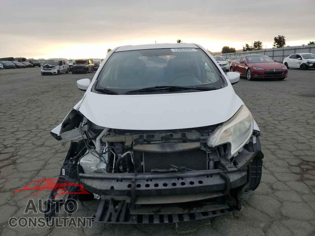 NISSAN VERSA 2015 - 3N1CE2CP0FL428250