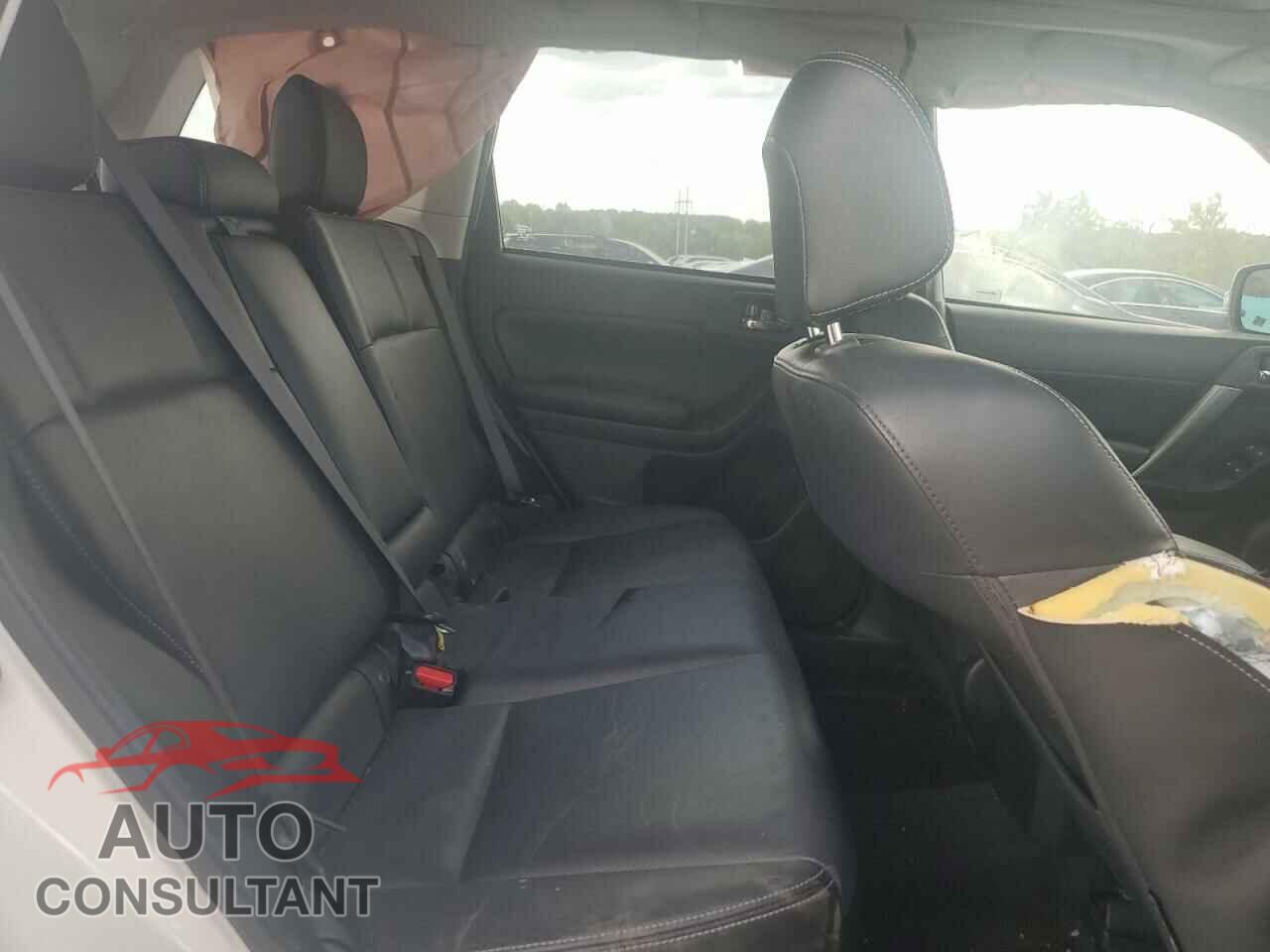 SUBARU FORESTER 2016 - JF2SJGXC7GH561940