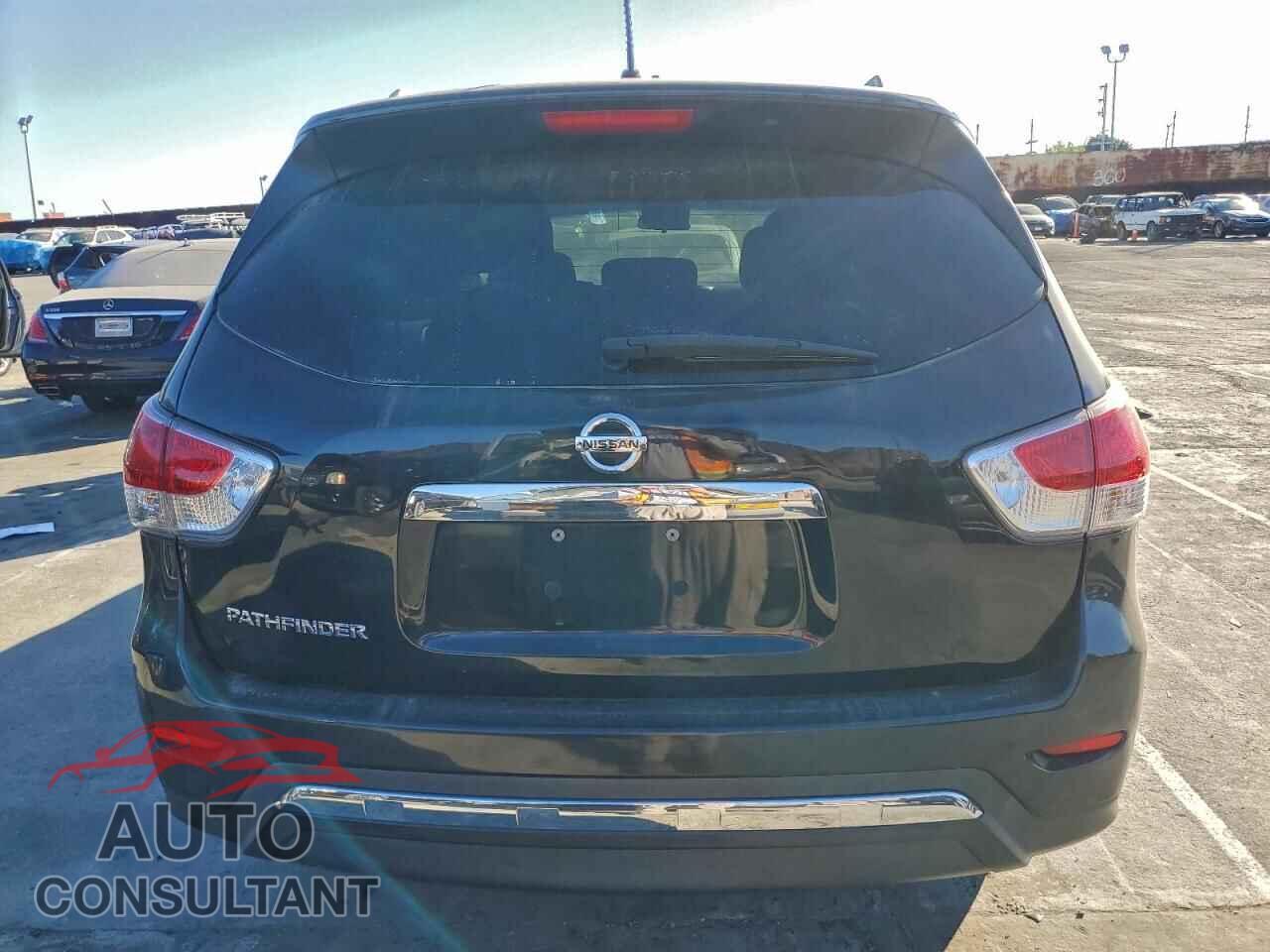 NISSAN PATHFINDER 2016 - 5N1AR2MN6GC607357