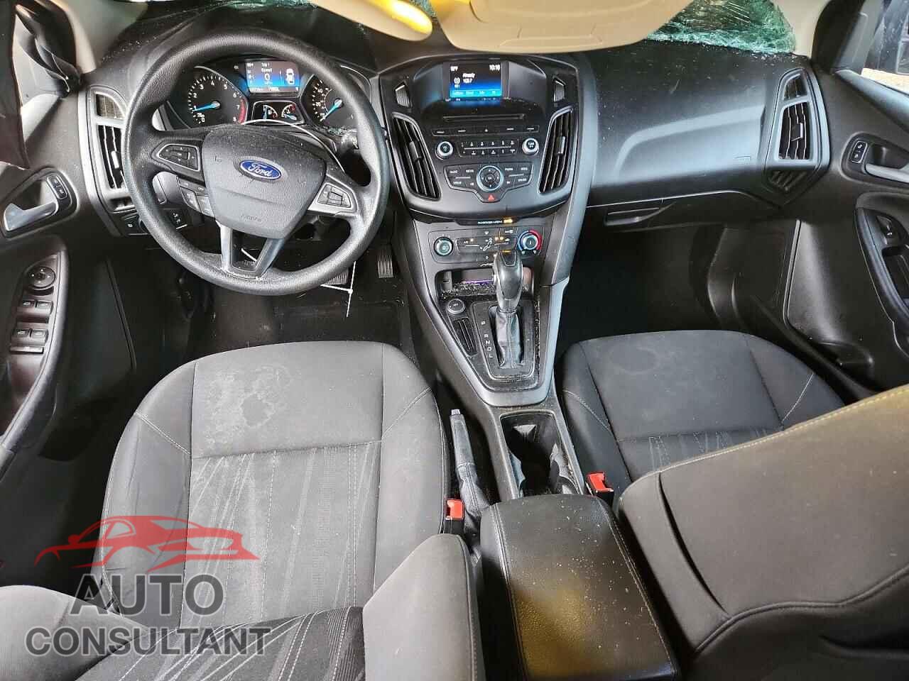 FORD FOCUS 2016 - 1FADP3K23GL270223