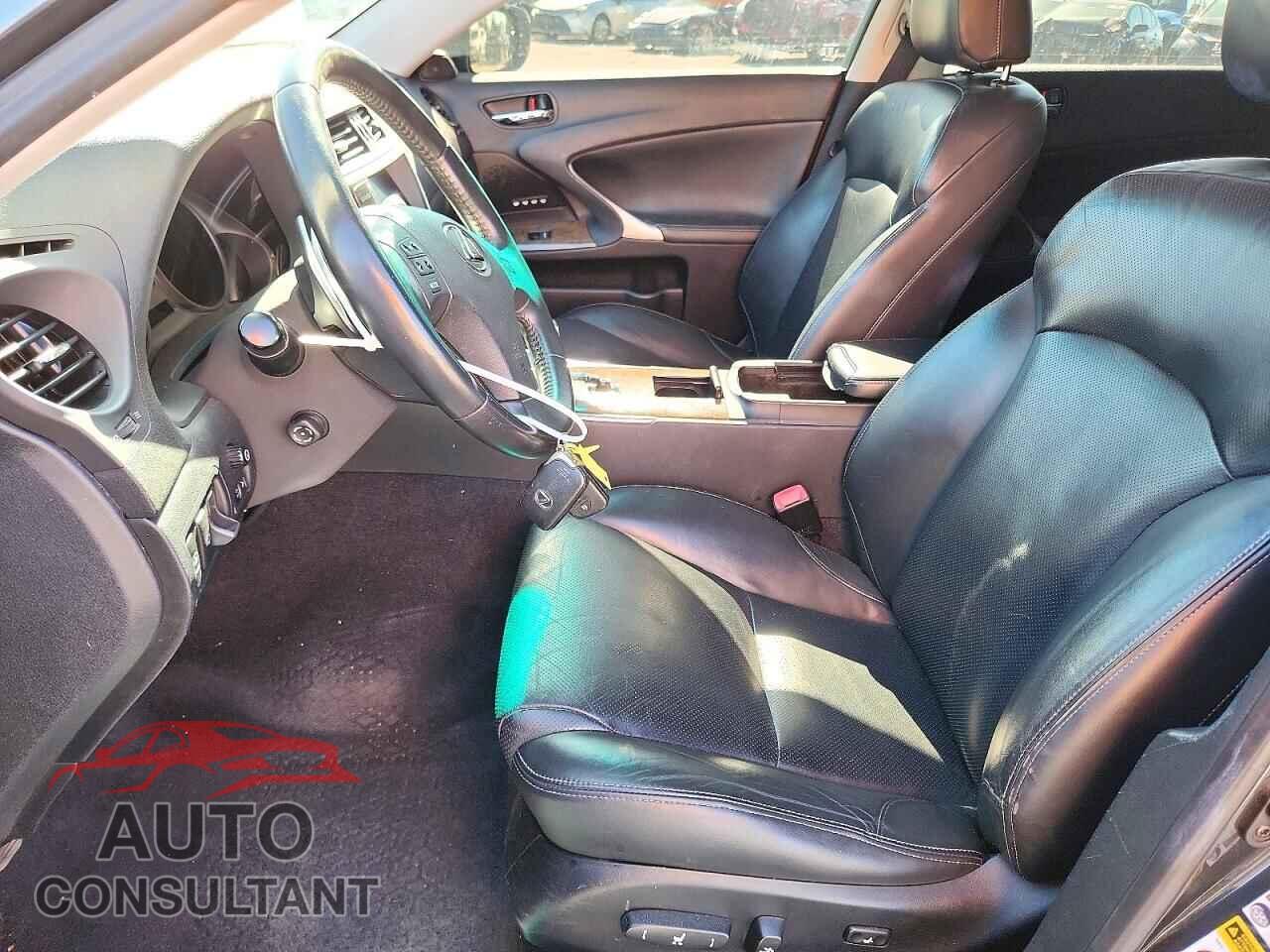 LEXUS IS 2010 - JTHCF5C25A2034753