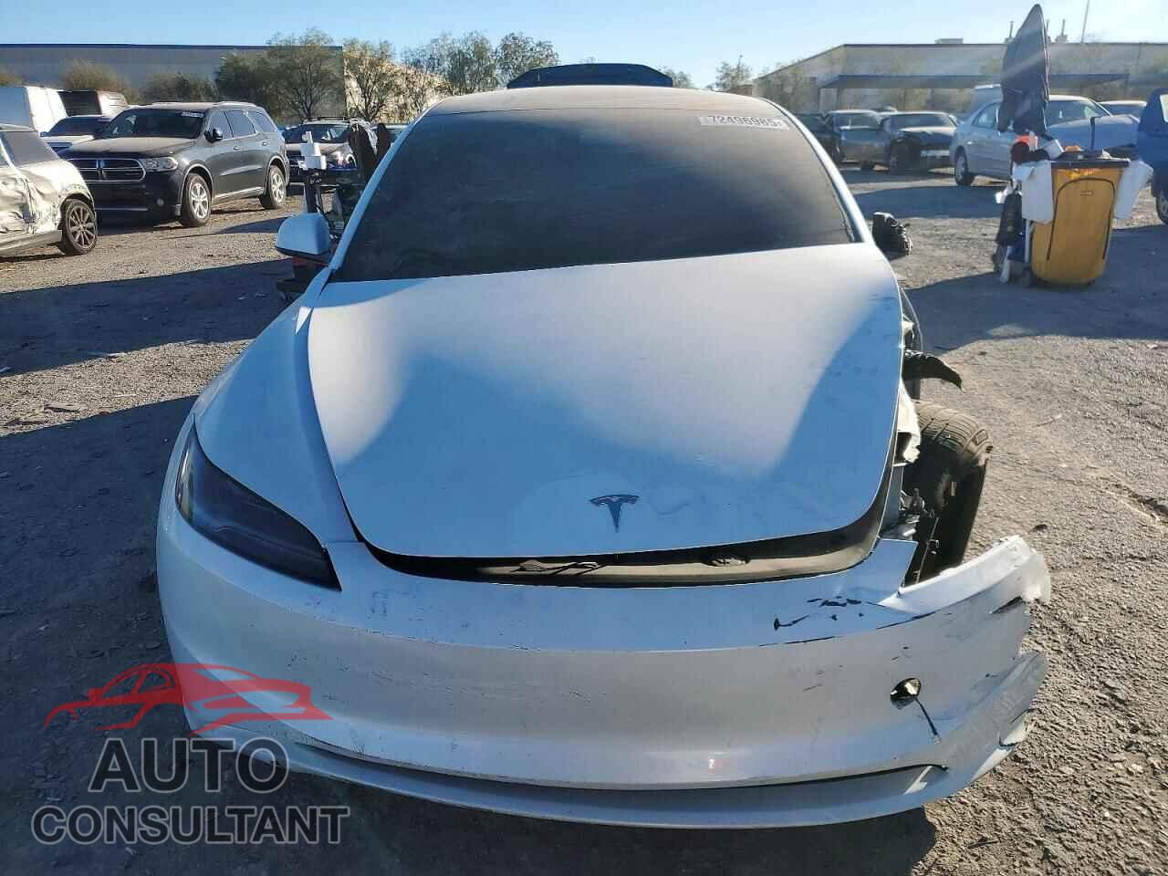 TESLA MODEL 3 2024 - 5YJ3E1EB0RF834752