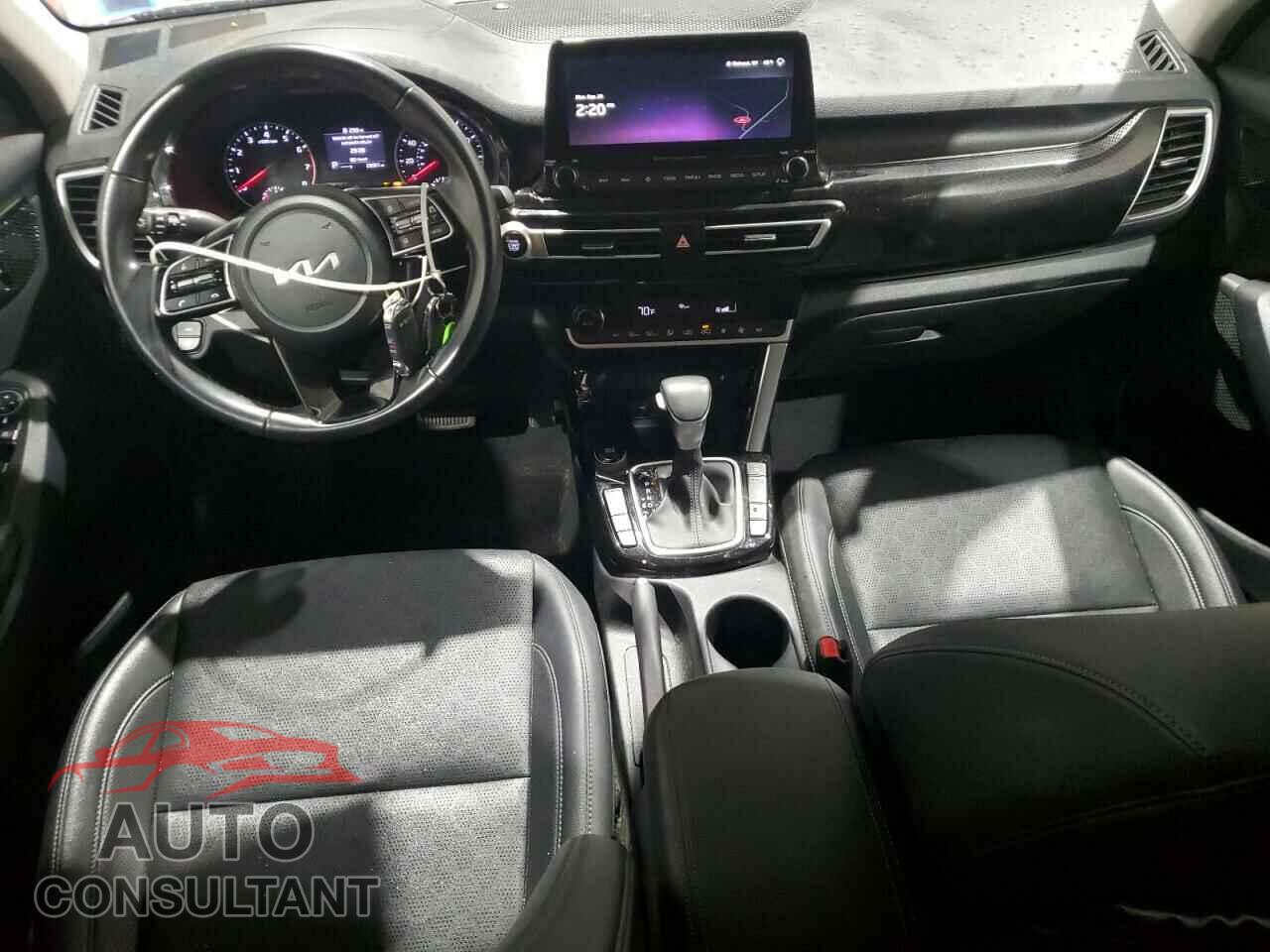 KIA SELTOS 2023 - KNDERCAA1P7356592