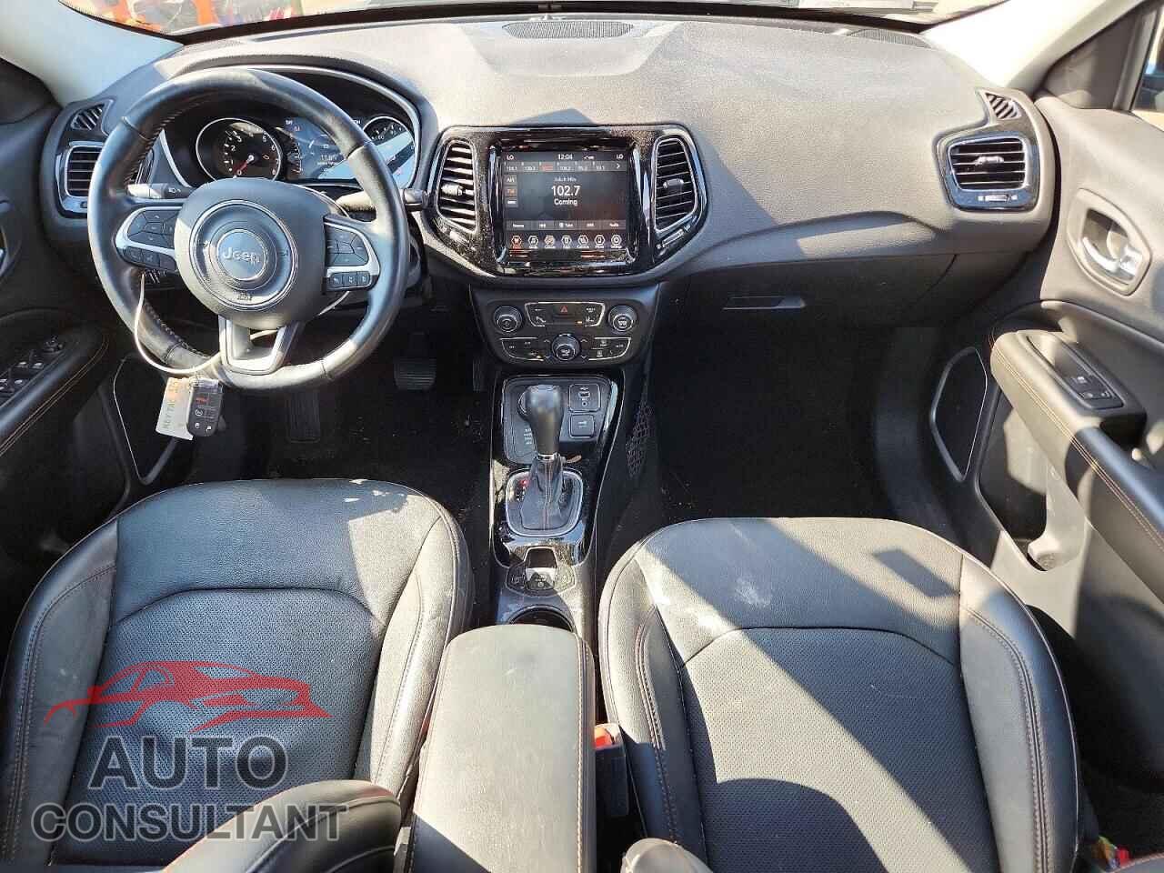 JEEP COMPASS 2021 - 3C4NJDCB6MT538220