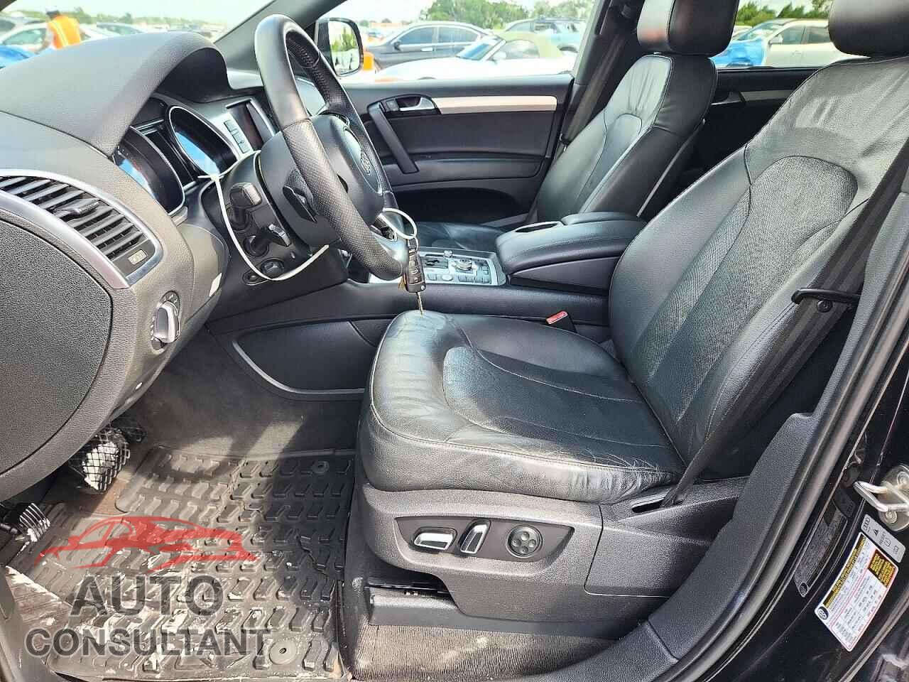 AUDI Q7 2013 - WA1WMAFE7DD000741