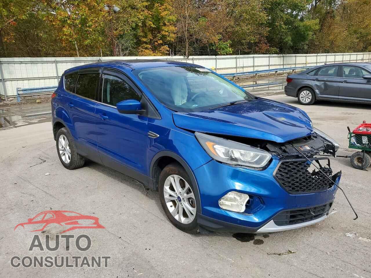 FORD ESCAPE 2017 - 1FMCU9G97HUB02891