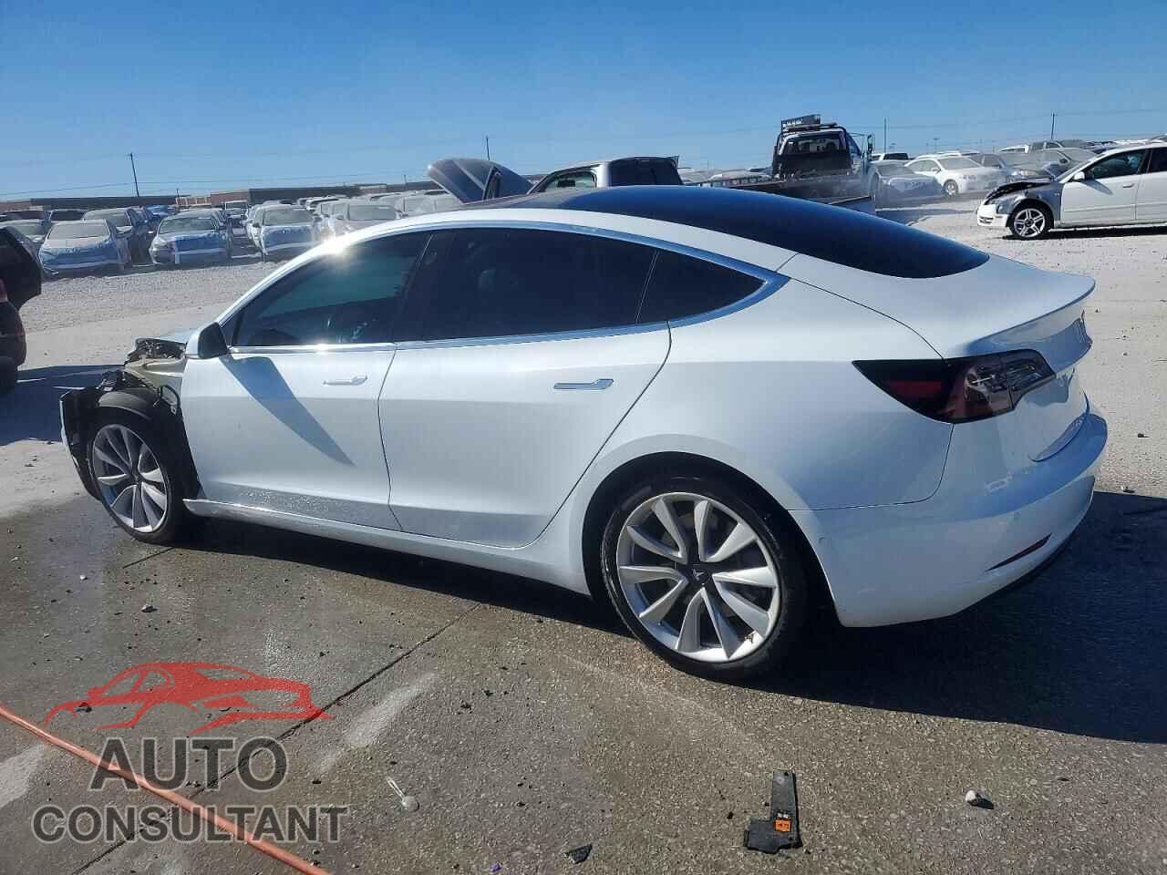 TESLA MODEL 3 2018 - 5YJ3E1EB9JF067746