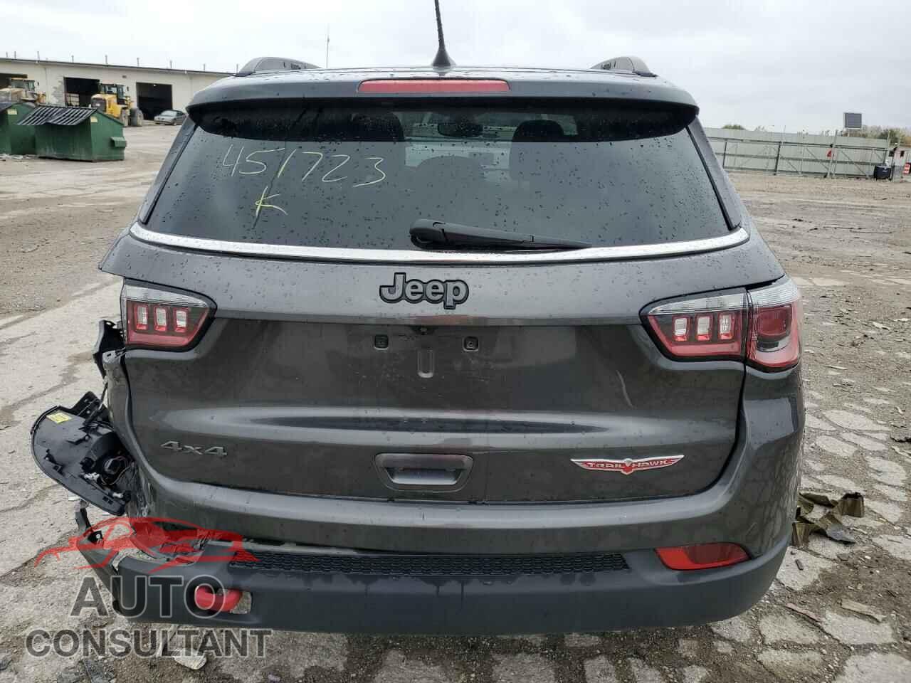 JEEP COMPASS 2018 - 3C4NJDDBXJT451723