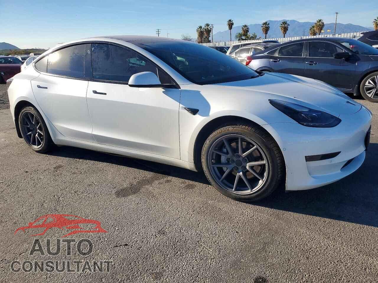 TESLA MODEL 3 2021 - 5YJ3E1EB8MF879110